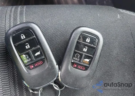 2023 Honda Civic Sport z USA, uszkodzony, nr VIN 19XFL2H88PE021378